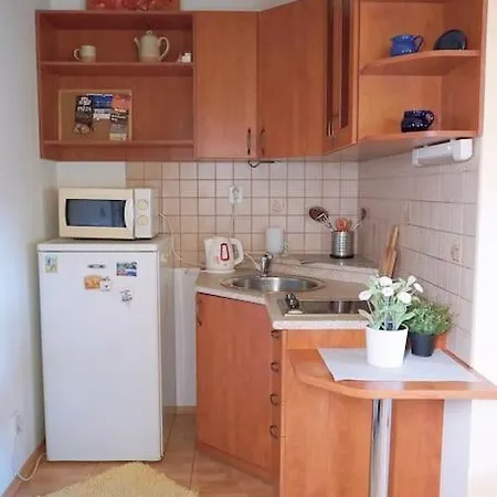Romantik With Self-check-in Братислава