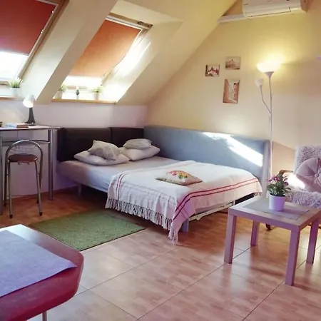 Апартаменты Romantik With Self-check-in *